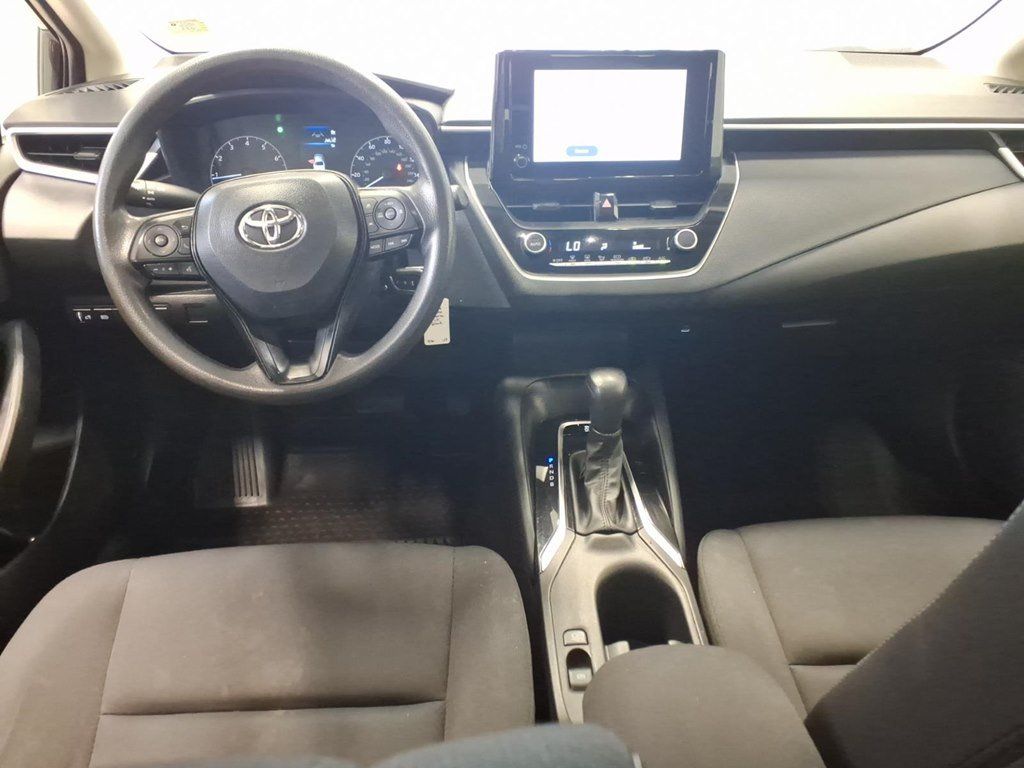 Used 2023 Toyota Corolla LE FWD image 9
