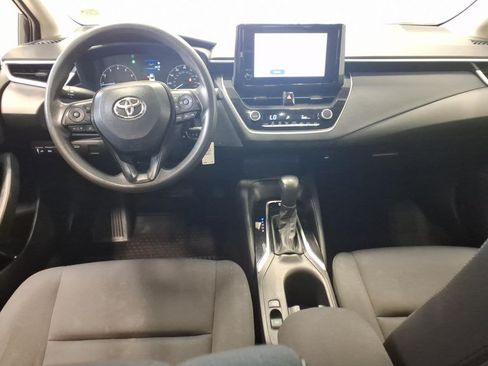 Used 2023 Toyota Corolla LE FWD image 9