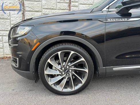 Used 2019 Lincoln Nautilus Reserve FWD image 9