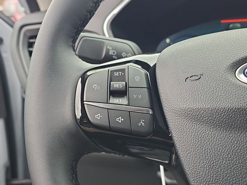 New 2026 Ford Escape PHEV w/ PHEV Premium Package image 18