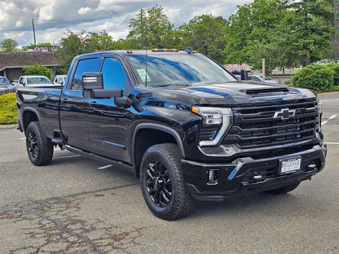Used 2026 Chevrolet Silverado 3500 High Country w/ High Country Premium Package AWD/4WD image 7