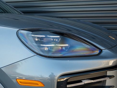 New 2026 Porsche Cayenne S image 39