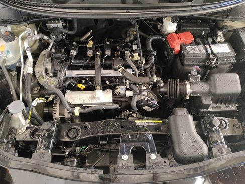 Used 2024 Nissan Versa S w/ S Plus Package image 30