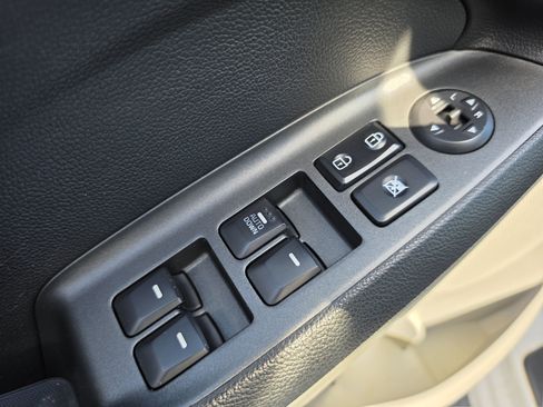 Used 2014 Kia Forte LX w/ Popular Package FWD image 14