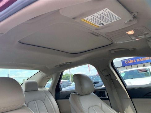 Used 2017 Lincoln MKZ Reserve w/ Climate Package AWD/4WD image 27