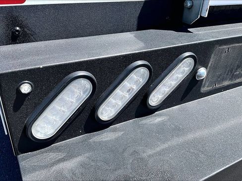 Used 2024 RAM 3500 Tradesman w/ Chrome Appearance Group AWD/4WD image 25