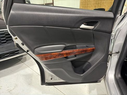 Used 2011 Honda Crosstour EX-L image 31