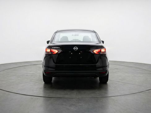 Used 2025 Nissan Versa SV FWD image 7