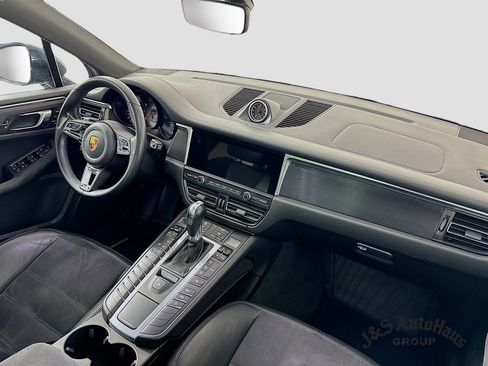 Used 2021 Porsche Macan GTS image 30