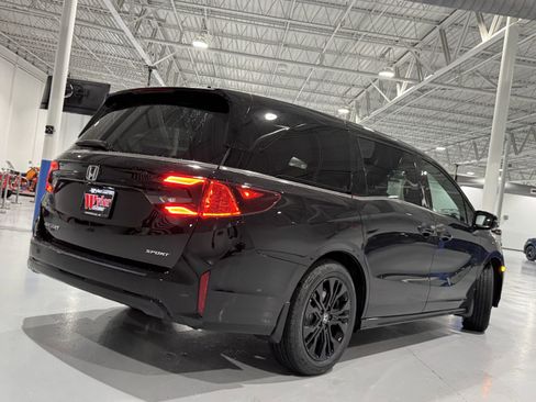 New 2026 Honda Odyssey Sport-L image 4
