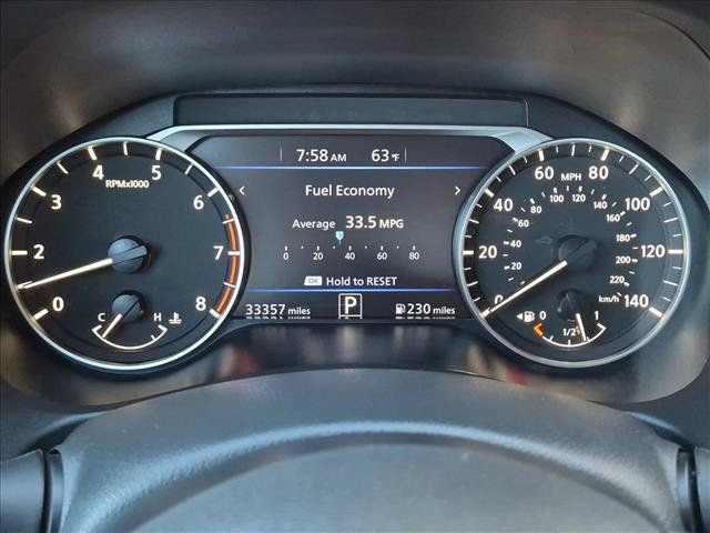 Used 2025 Nissan Altima 2.5 SV FWD image 11