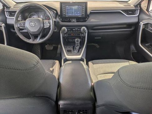 Used 2020 Toyota RAV4 XLE FWD image 15