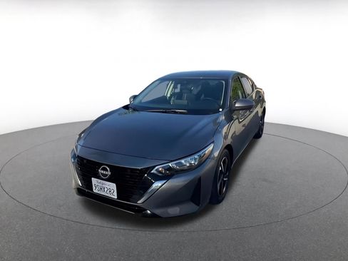 Used 2025 Nissan Sentra SV image 7
