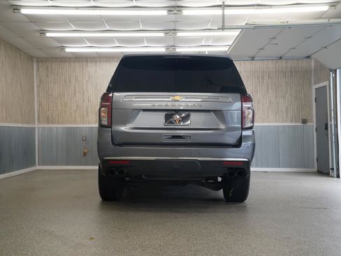 Used 2021 Chevrolet Suburban Premier RWD image 8