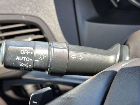 Used 2020 Acura MDX FWD image 16