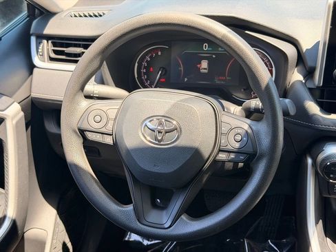 Used 2024 Toyota RAV4 XLE FWD image 19