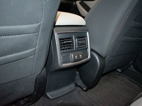 Used 2023 Subaru Forester Premium AWD/4WD image 25