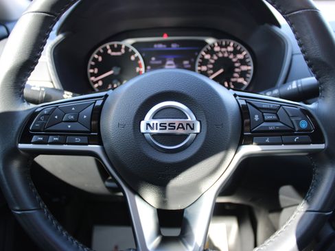 Certified 2022 Nissan Altima 2.5 SV w/ SV Premium Package image 21