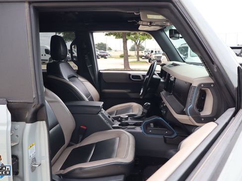Used 2021 Ford Bronco Wildtrak AWD/4WD image 30