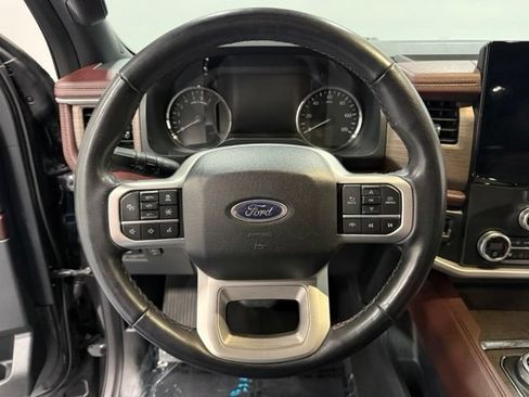 Used 2024 Ford Expedition Limited AWD/4WD image 21
