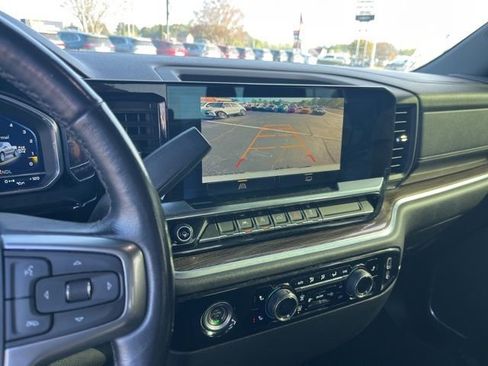 Used 2022 Chevrolet Silverado 1500 LT image 22