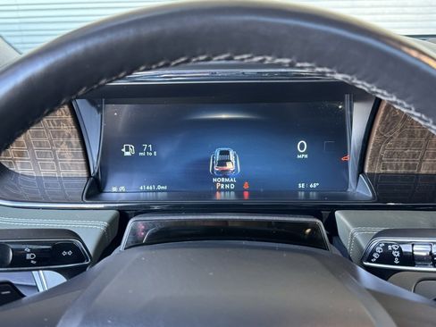 Used 2023 Lincoln Navigator Black Label image 30