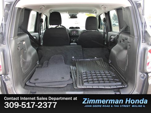 Used 2019 Jeep Renegade Sport image 7