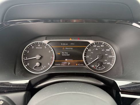Used 2024 Nissan Pathfinder SV FWD image 16
