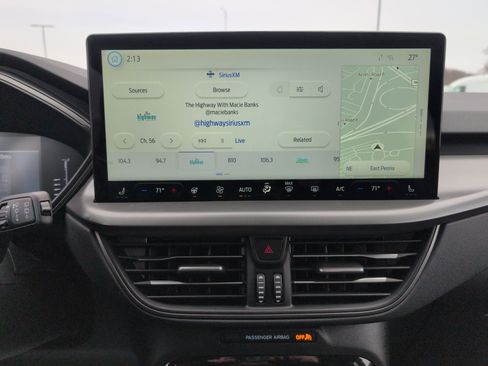 Used 2024 Ford Escape SE image 26