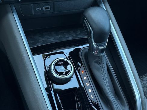 Certified 2024 Chevrolet Colorado ZR2 w/ Safety Package image 24