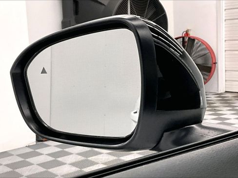 New 2026 Nissan Kicks SV FWD image 25