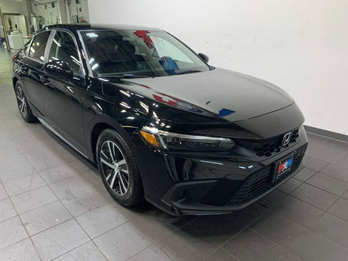 Used 2023 Honda Civic LX image 2