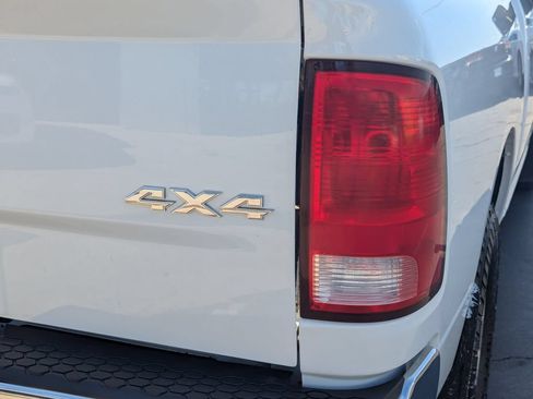 Used 2015 RAM 1500 Classic SLT AWD/4WD image 5
