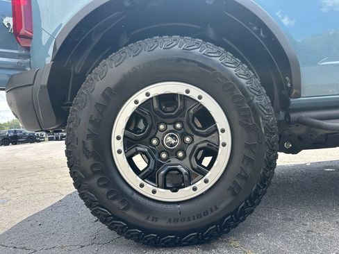Used 2023 Ford Bronco Black Diamond w/ Sasquatch Package AWD/4WD image 18