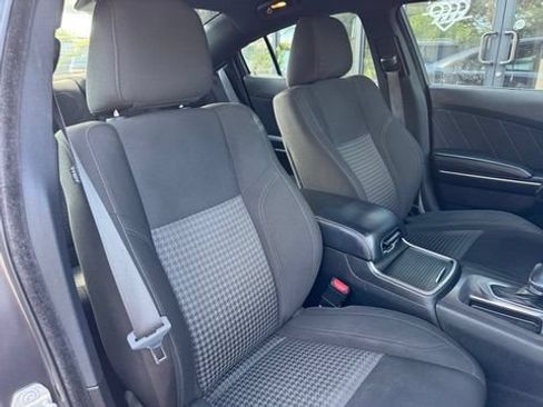 Used 2023 Dodge Charger SXT RWD image 21
