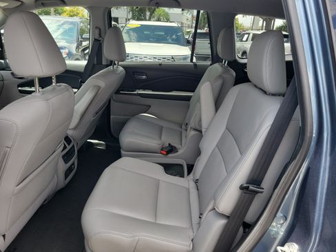 Used 2020 Honda Pilot Touring image 15