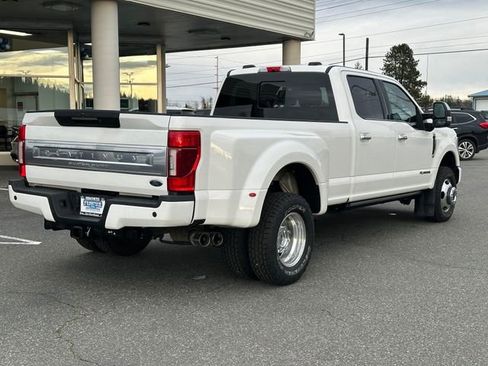 Used 2020 Ford F350 Platinum w/ FX4 Off-Road Package image 2