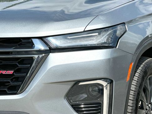 Used 2023 Chevrolet Traverse RS image 16
