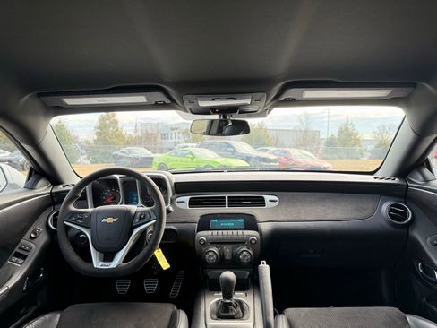Used 2014 Chevrolet Camaro Z/28 image 32