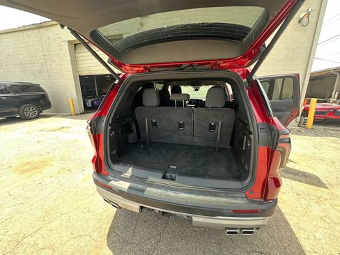 Used 2024 Chevrolet Traverse Z71 AWD/4WD image 24