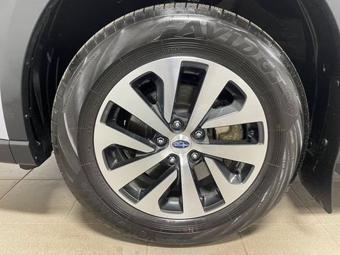 Used 2025 Subaru Outback Premium AWD/4WD image 8