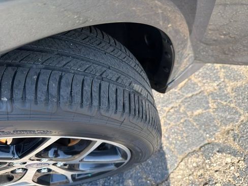 Used 2016 Ford Focus SE w/ SE Sport Package FWD image 30