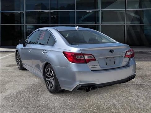 Used 2018 Subaru Legacy 2.5i Premium w/ Popular Package #1 AWD/4WD image 3