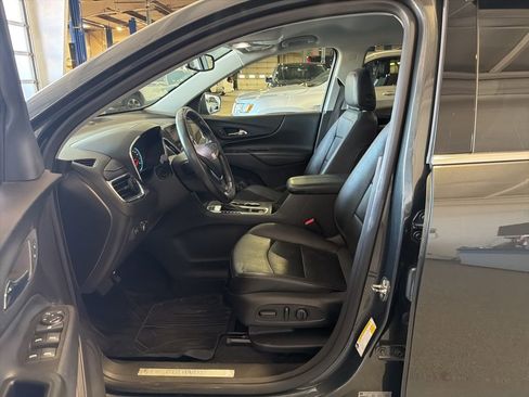 Used 2020 Chevrolet Equinox Premier w/ LPO, Floor Liner Package image 6