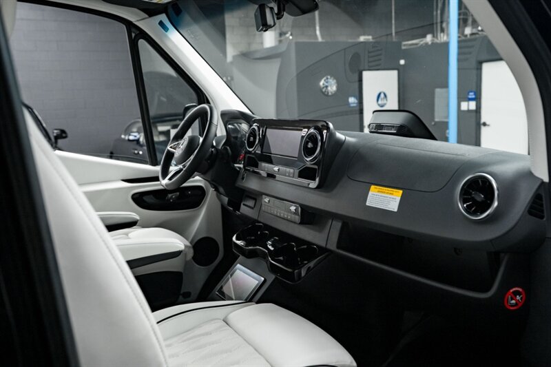 Used 2026 Mercedes-Benz Sprinter 3500 image 28