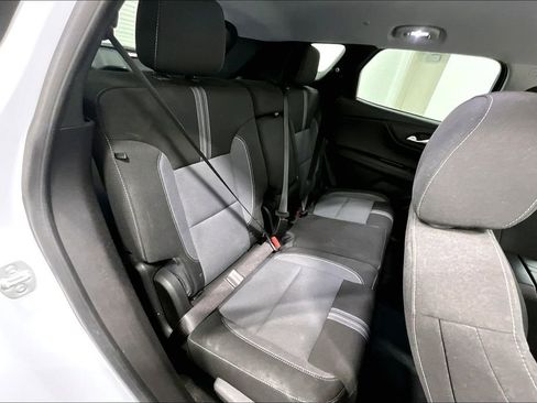 Used 2024 Chevrolet Blazer LT w/ Convenience Package FWD image 32