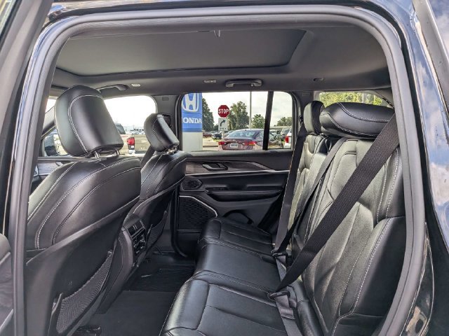Used 2024 Jeep Grand Cherokee Limited 4xe AWD/4WD image 15