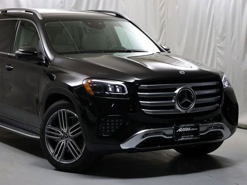Certified 2026 Mercedes-Benz GLS 450 4MATIC image 2