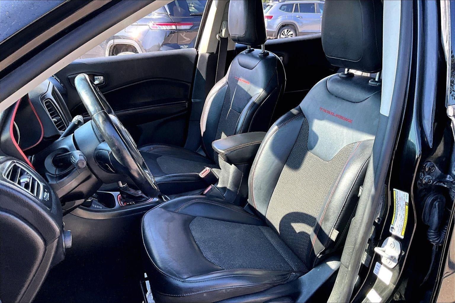 Used 2019 Jeep Compass Trailhawk AWD/4WD image 15
