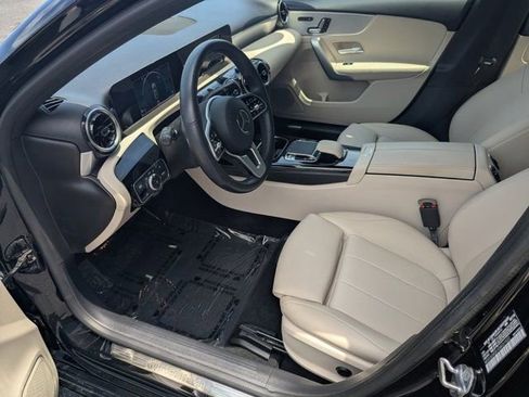 Used 2019 Mercedes-Benz A 220 image 9